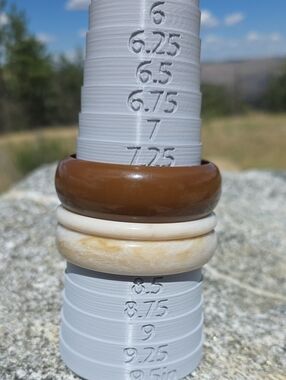 Source Unknown Brown and Cream Vintage-Style Resin Bracelets (Set of 3)